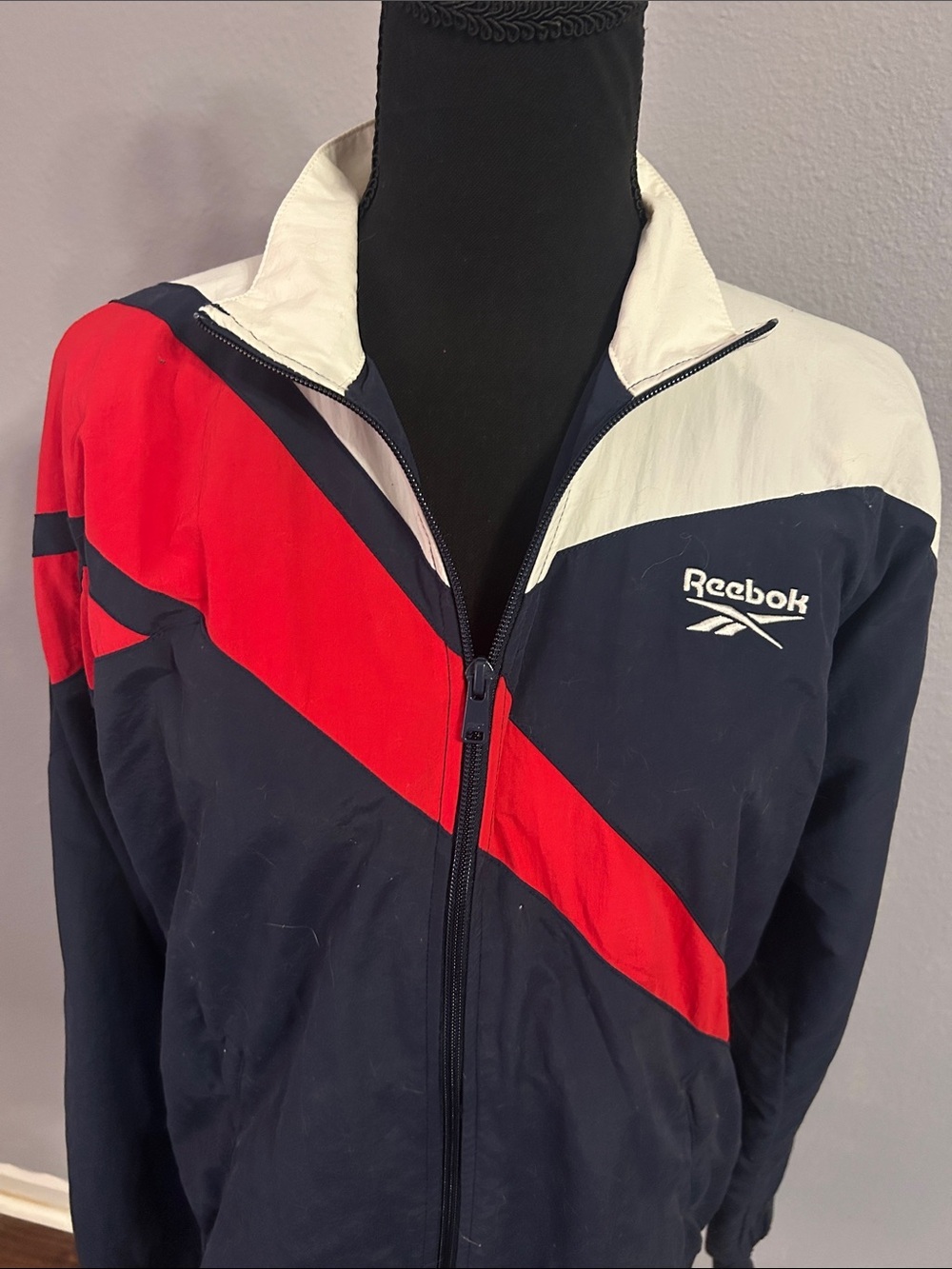 Reebok Men Unisex Navy, Red & White Colorblock Windbreaker Size Small - Picture 3 of 4